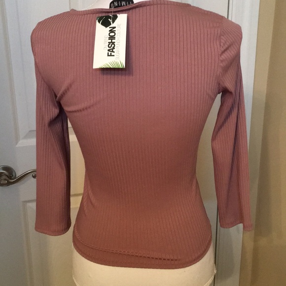 Last One! Lavenders cut out front top Small - Picture 3 of 4